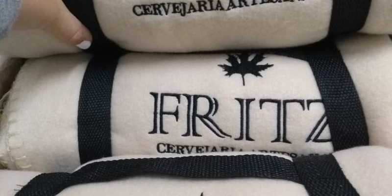 Lembrancinha de Matrizes de Bordados Personalizada