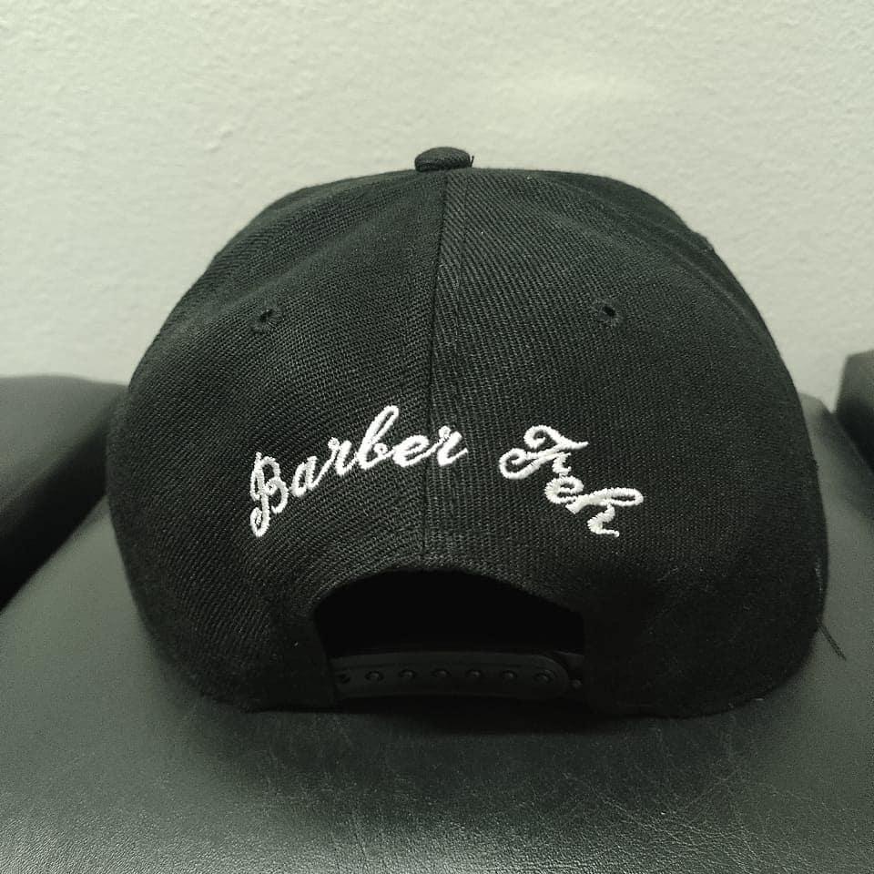 Boné personalizado com logo frontal
