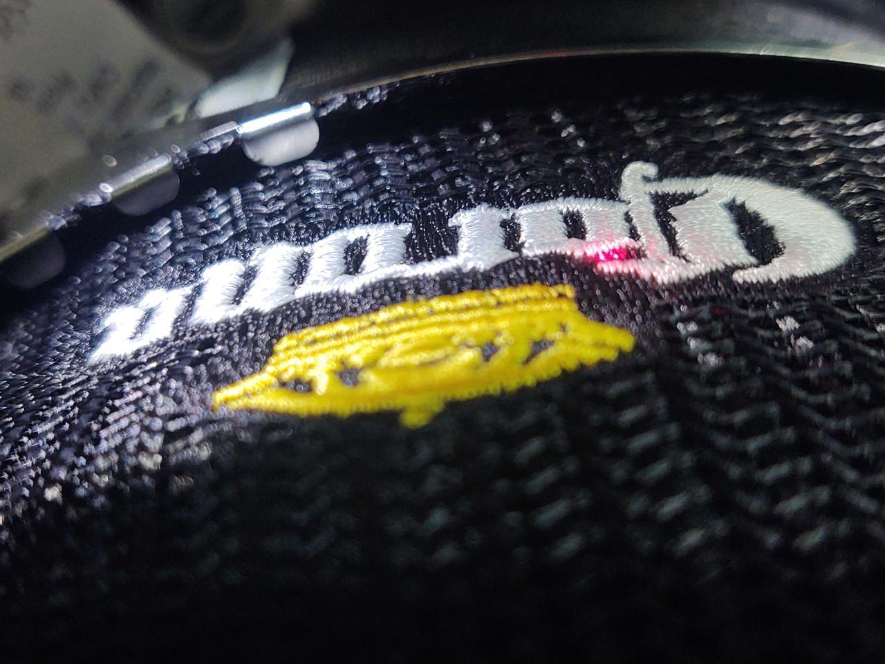 BORDADO LATERAL EM BONÉS TRUCKER: DETALHES QUE FAZEM A DIFERENÇA!